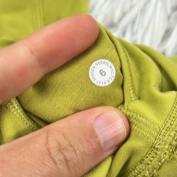 Lululemon Align Pant 25" Yellow Pear - Picture 4 of 5